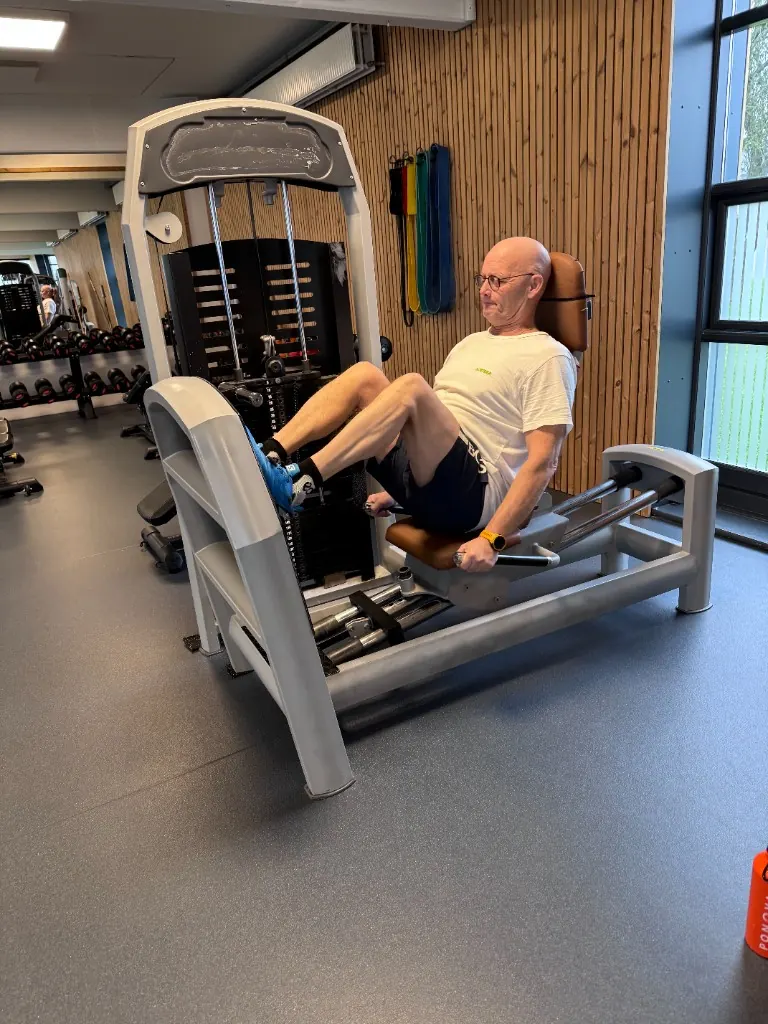 Brian, incline press